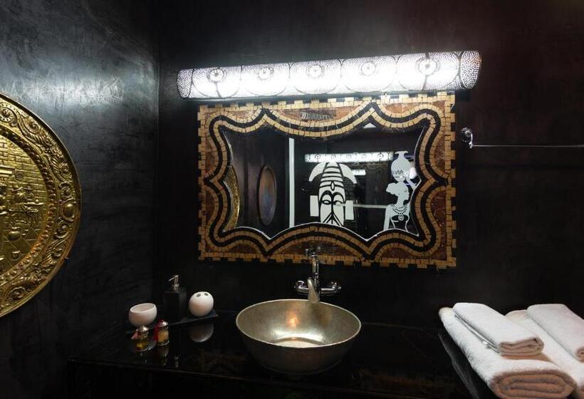 سوییت خانوادگی, Riad  Ksar Aylan