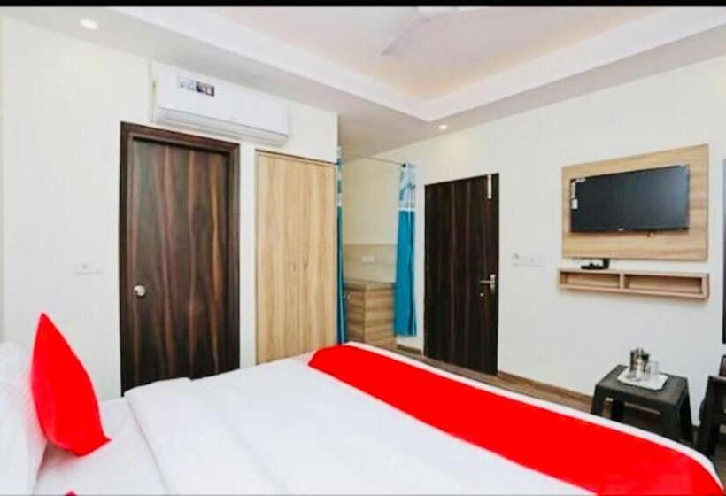 Quarto Economy, Airport Hotel Golden Bliss Near Delhi Airport