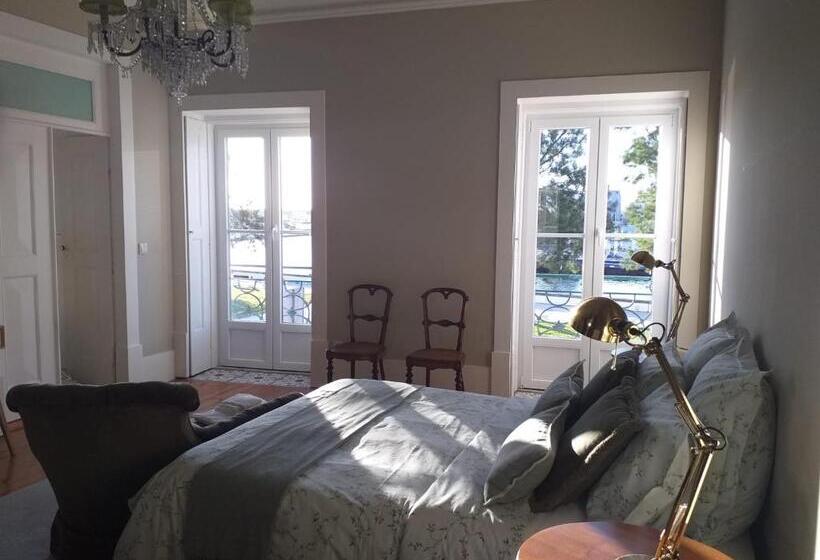 سوئیت 2 خوابه, Menina Da Ria Guest House