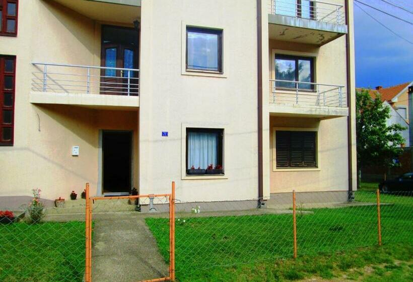 سوییت خانوادگی, Niš Apartman