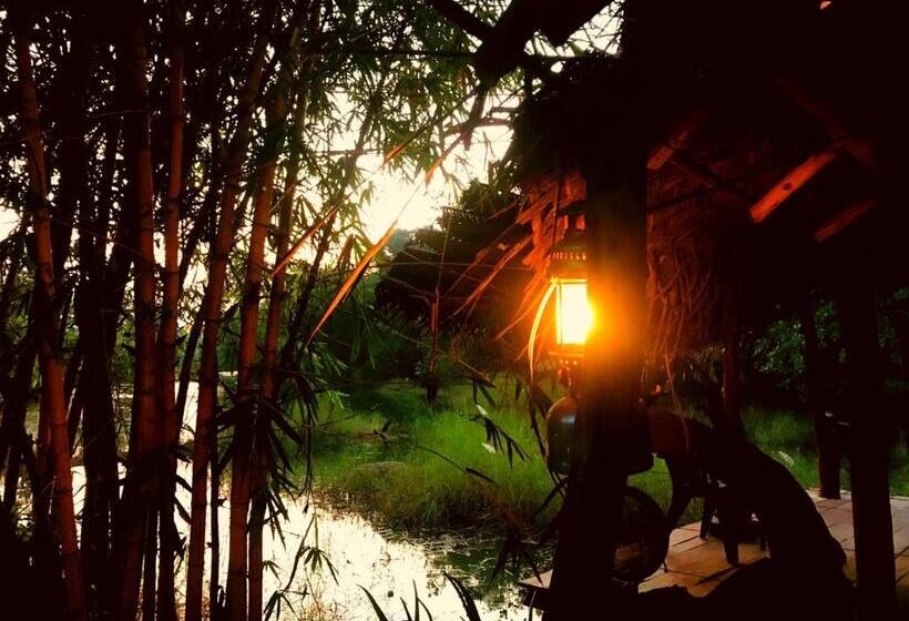 标准间带湖景, Aliya Riverside & Safari Resort