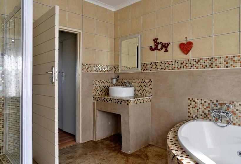 스탠다드 룸, Annie's Boutique Guesthouse And Garden Spa