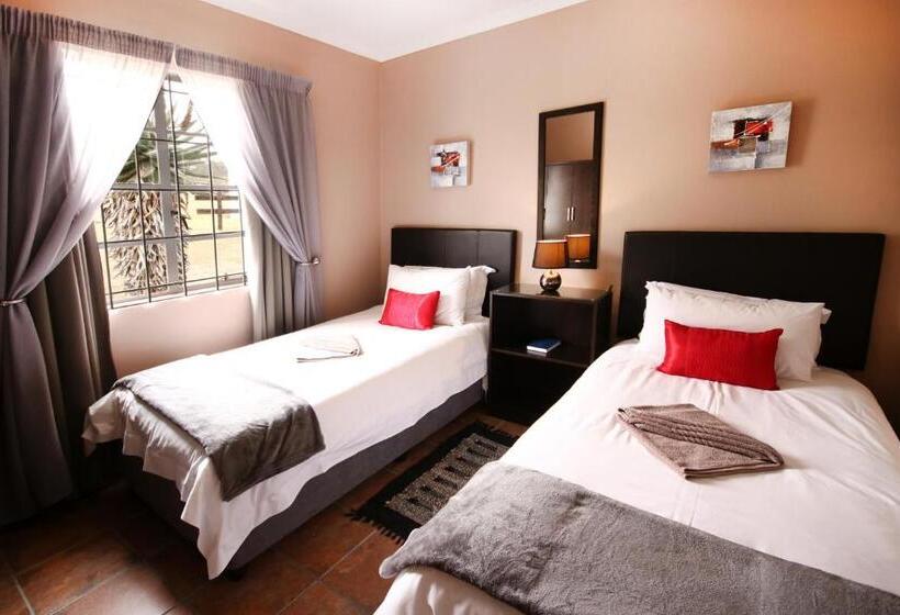 Бунгало Стандарт 2 Спальни, Kweekkraal Guest Farm