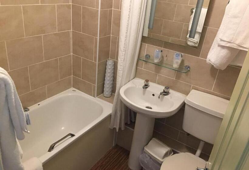 Номер Стандарт Вид на Море, The Savoy