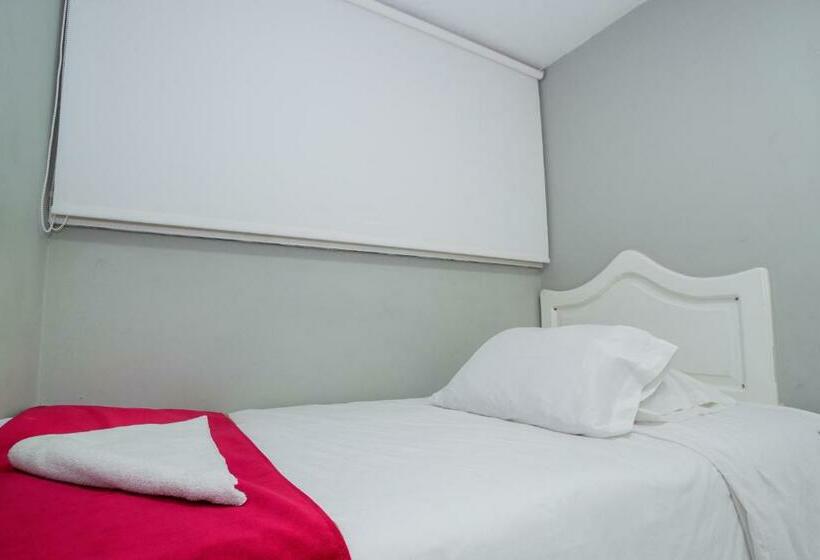 اتاق استاندارد یک نفره, Apartasuites & Hotel Bogota Teusaquillo