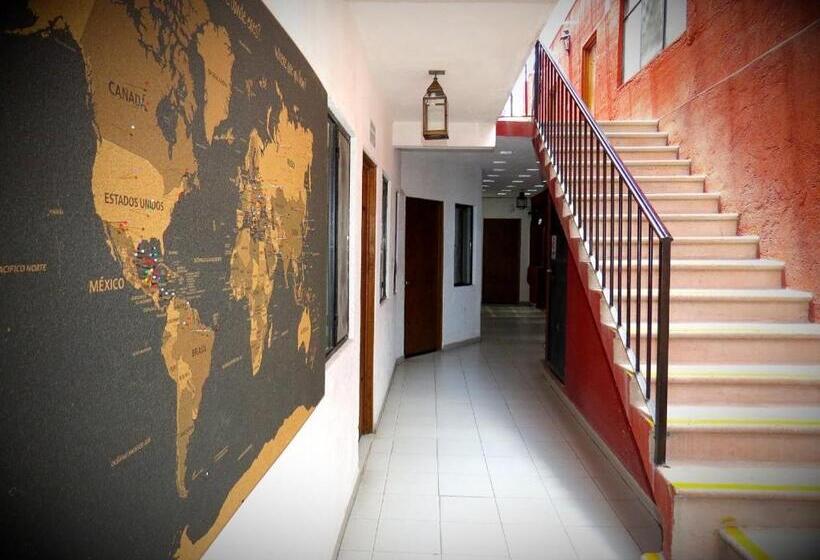 浴室共有ベーシックルーム, La Catrina Hostel