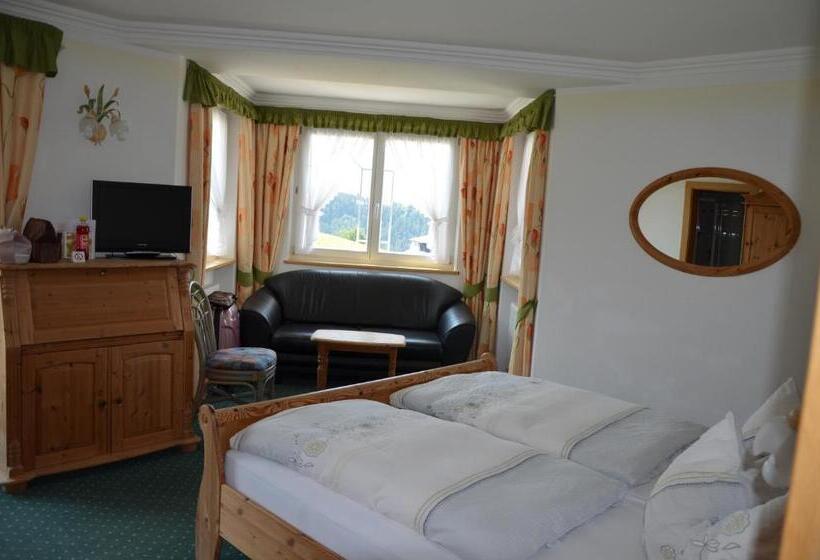 Семейный Номер Deluxe, Alpenlandhotel Rodeneggerhof