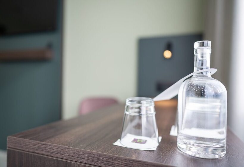 Номер Superior, B Smart Hotel Schönenwerd