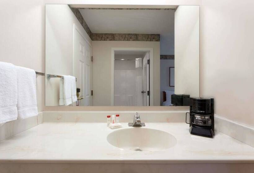 Svit, Ramada By Wyndham Seatac Airport North