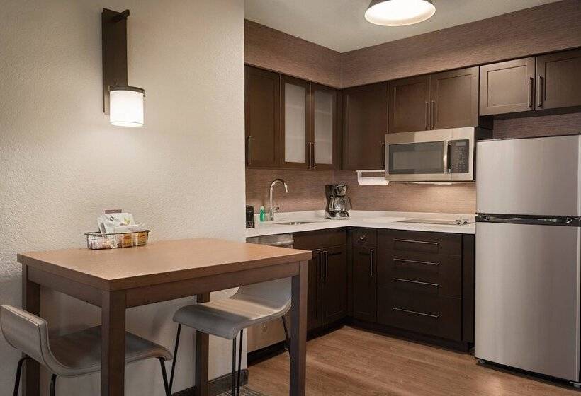 스위트, Residence Inn Scranton