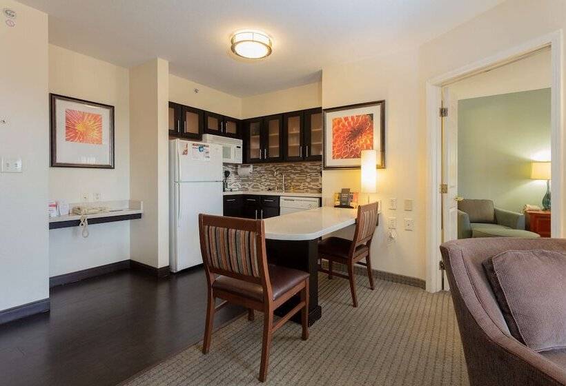 Suite 2 Dormitoare, Sonesta Es Suites Anaheim Resort Area