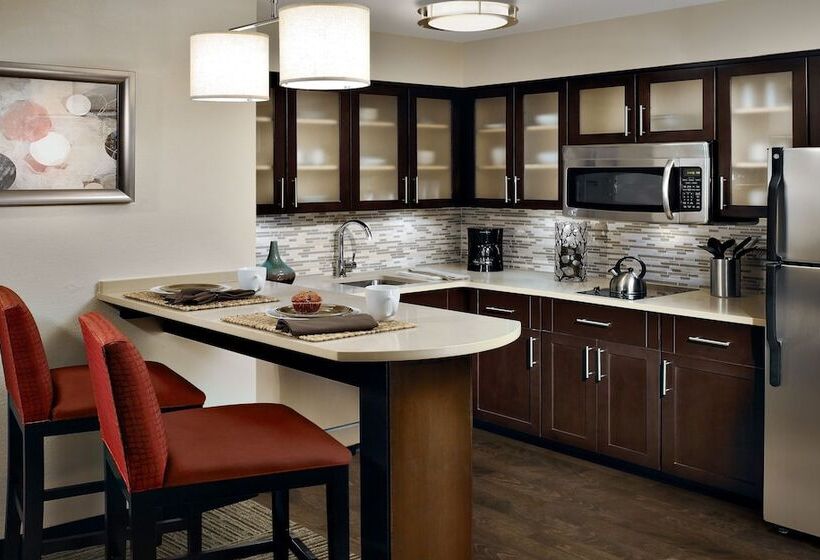 Люкс 2 Спальни, Staybridge Suites Detroit Utica By Ihg