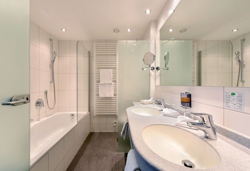 Номер Superior, B Smart Hotel Schönenwerd