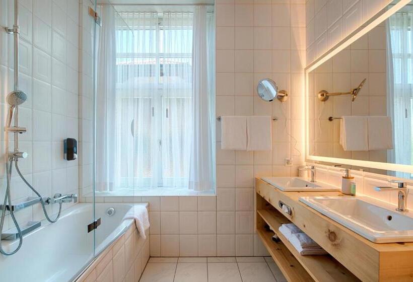 Номер Deluxe с Балконом, Villa Post