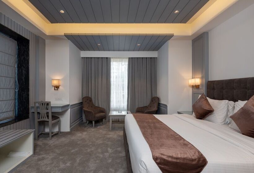 Номер Deluxe, Grand Boulevard