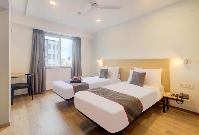 Номер Стандарт, Super Townhouse Balewadi