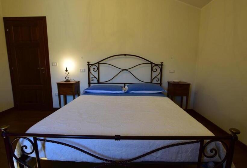 Standard room with outdoor bath, Agriturismo Trappeto Vecchio