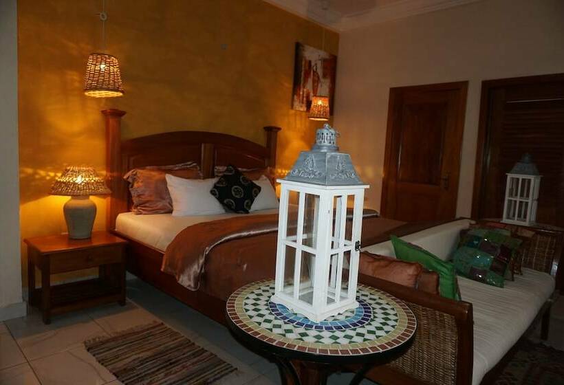 Люкс Executive Вид на Сад, Accra Royal Castle Apartments & Suites