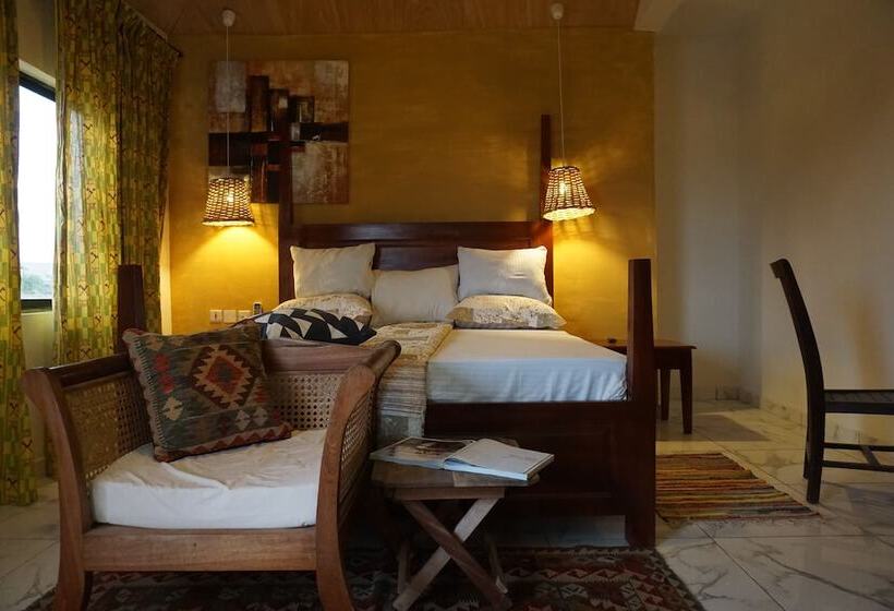 Люкс Повышенной Комфортности, Accra Royal Castle Apartments & Suites