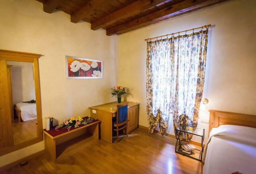 اتاق استاندارد یک نفره, Alla Corte Dei Bicchi
