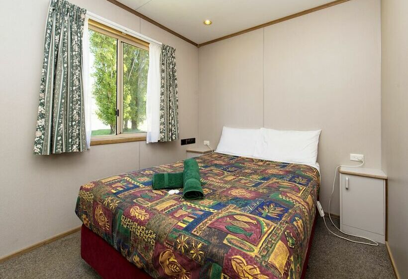 오두막, Rainbow Pines Tourist Caravan Park