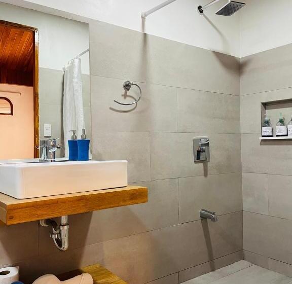 Номер Стандарт Трехместный, Ocotal Bed & Breakfast