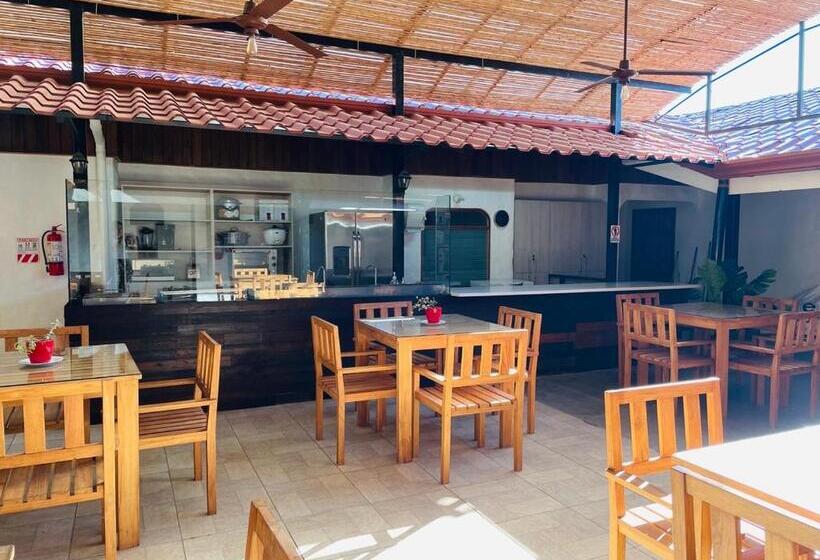 Дом 1 Спальня, Ocotal Bed & Breakfast