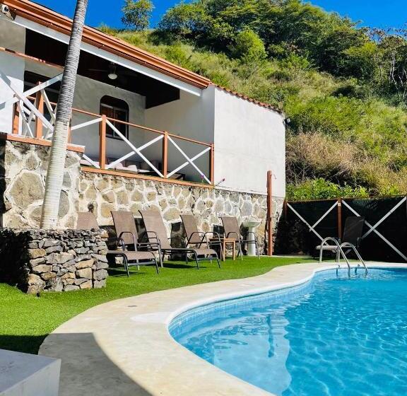Дом 1 Спальня, Ocotal Bed & Breakfast