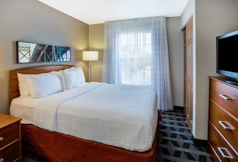 带2个卧室的套房, Towneplace Suites Detroit Sterling Heights