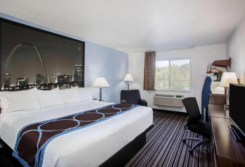 장애인을 위한 킹사이즈 침대 스탠다드 룸, Super 8 By Wyndham Washington
