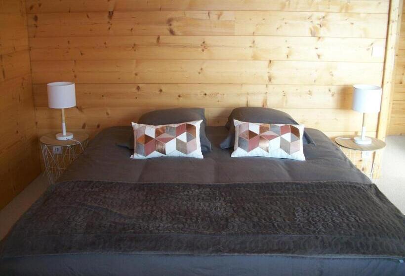 Четырехместный Номер Стандарт, Chalet Les Aigles