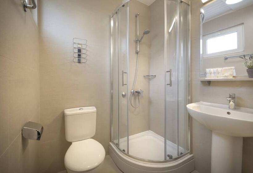غرفة سوبيريور ذات إطلالة جانبية على البحر, Aminess Bellevue