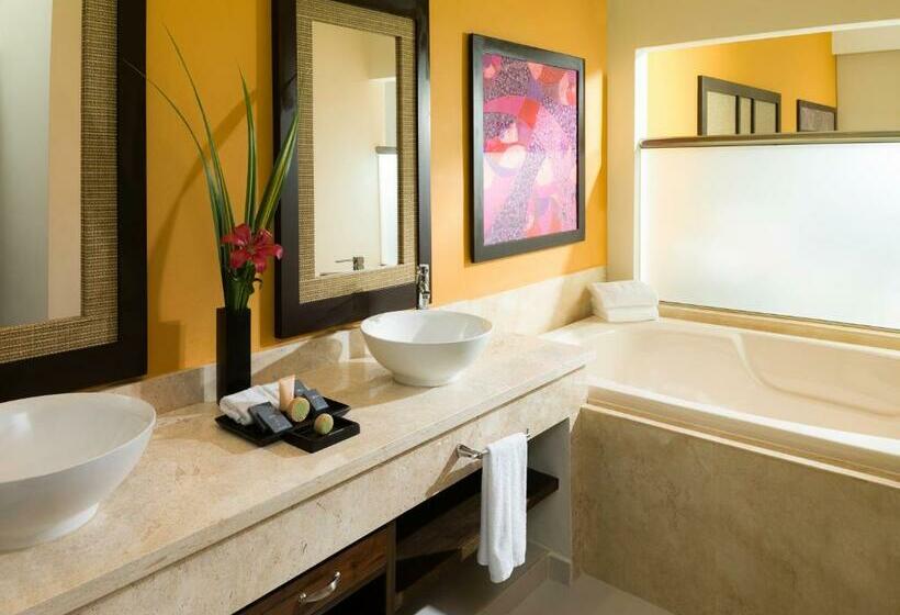 Junior Suite Premium Vista Mar, El Dorado Seaside Palms, Catamarán, Cenote & More Inclusive