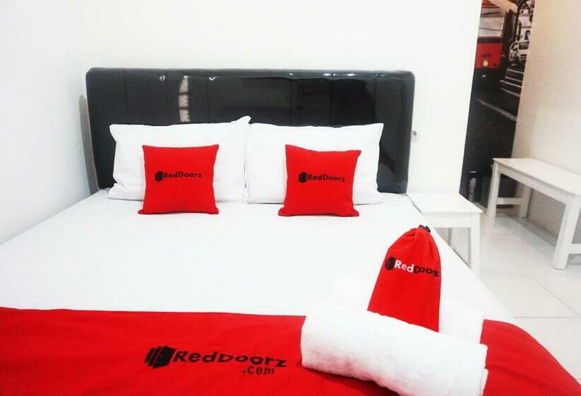 Номер Стандарт, Reddoorz @ Jalan Tanjung Blitar
