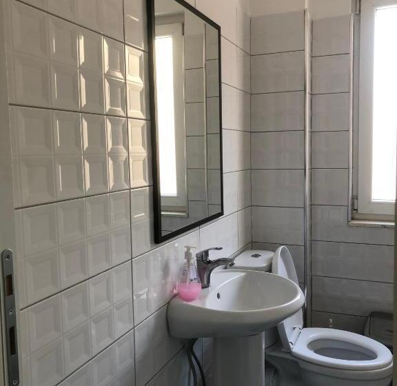 استودیوی استاندارد, Central Studio Apartments