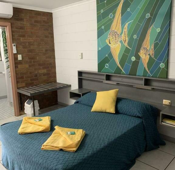 Triple Room Sea View, Sandpiper Motel