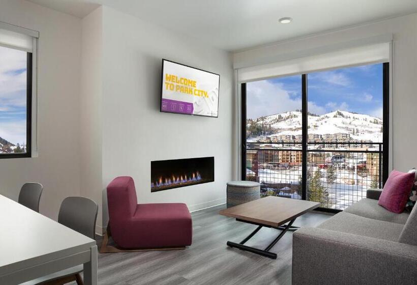 Апартаменты 3 Спальни, Yotelpad Park City