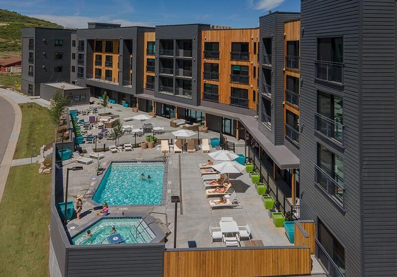 Студия Стандарт, Yotelpad Park City
