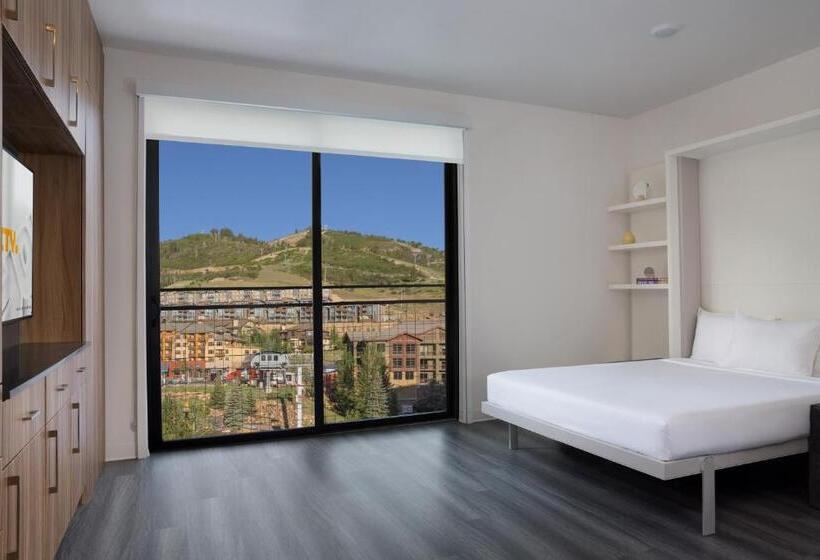סוויטה, Yotelpad Park City