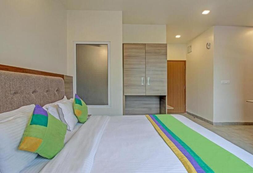 Номер Deluxe, Itsy Hotels Tao Residency, 2 Minutes Walk From Baga Beach