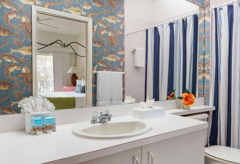 クラシックスイート, Olde Marco Island Inn And Suites