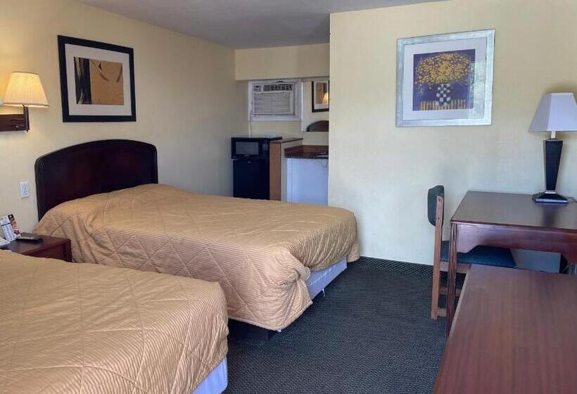 Номер Стандарт 2 Двуспальные Кровати, Rivers Inn