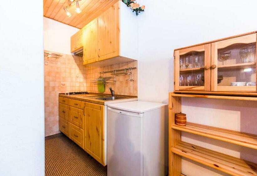 Семейный Номер, Atava Family House