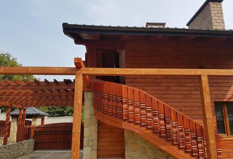 Номер Superior, Atava Family House