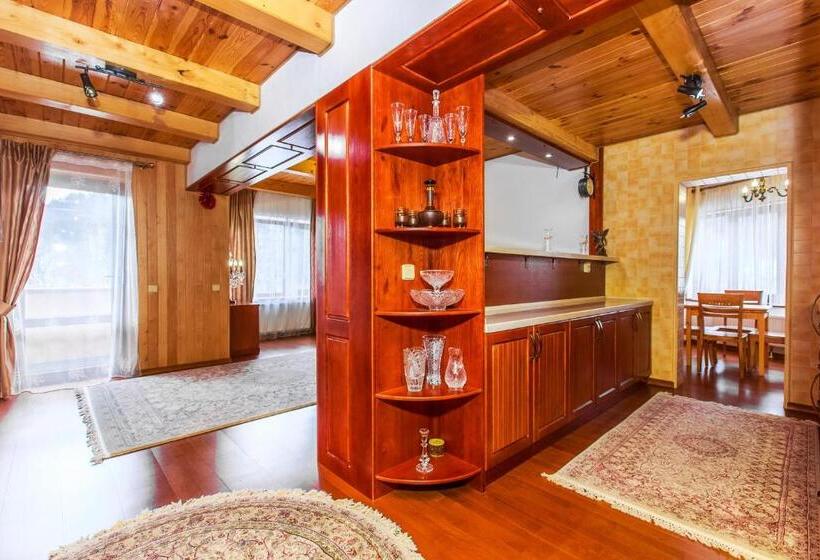 Апартаменты 3 Спальни, Atava Family House