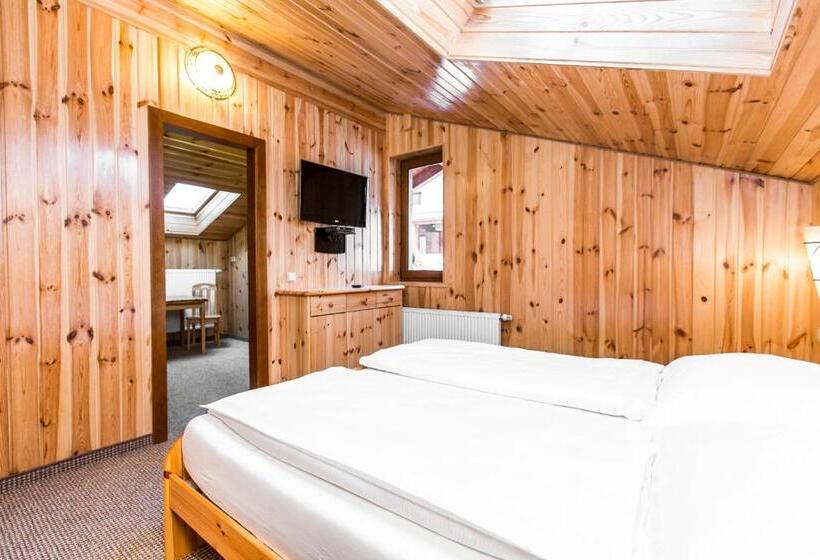 Номер Superior, Atava Family House