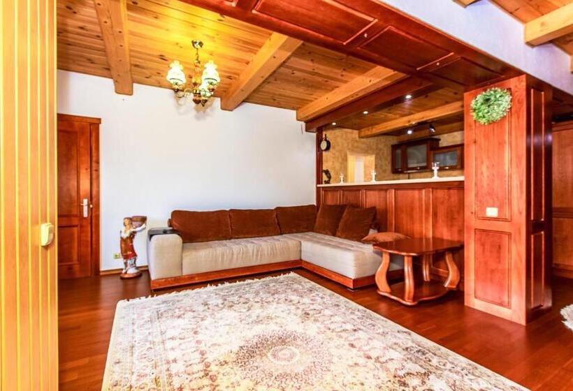 Апартаменты 3 Спальни, Atava Family House