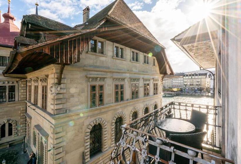 带按摩浴盆的套房, Altstadt Hotel Magic Luzern