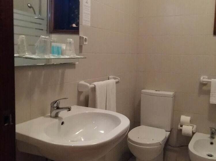 اتاق اکونومی, Riabela Inn