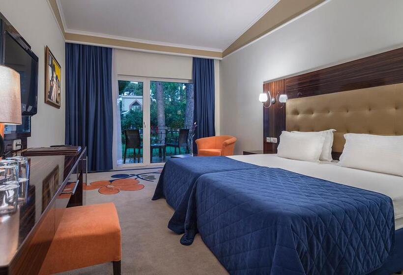 Номер Клуб, Pine Beach Belek